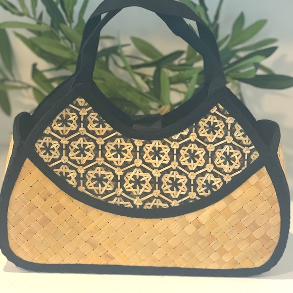 Straw Bag - Picture 2 of 5